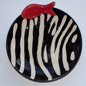 Petrageous Designs cat food dish